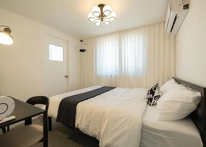 Maison242 3*