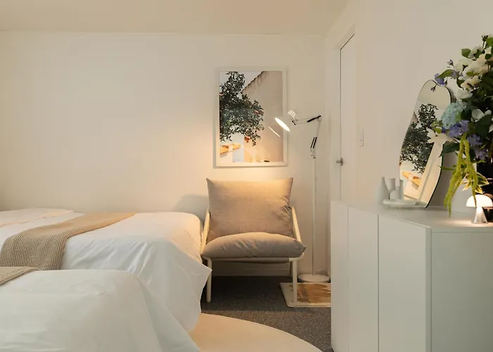 Maison242 Bed & Breakfast 3*