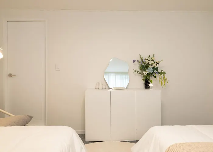 Maison242 Bed & Breakfast Seoel