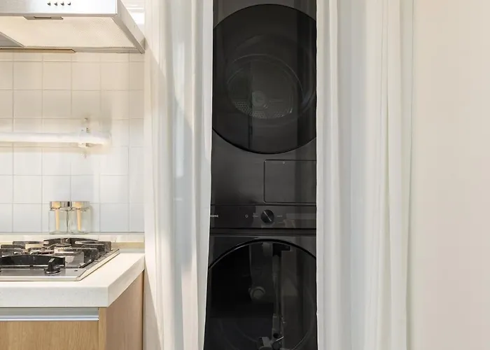 Maison242 Bed & Breakfast 3*